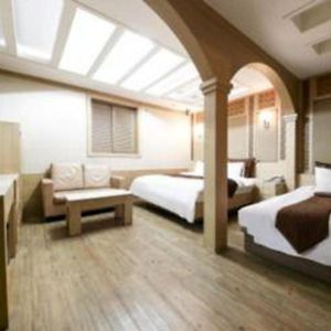 Kobos Hotel